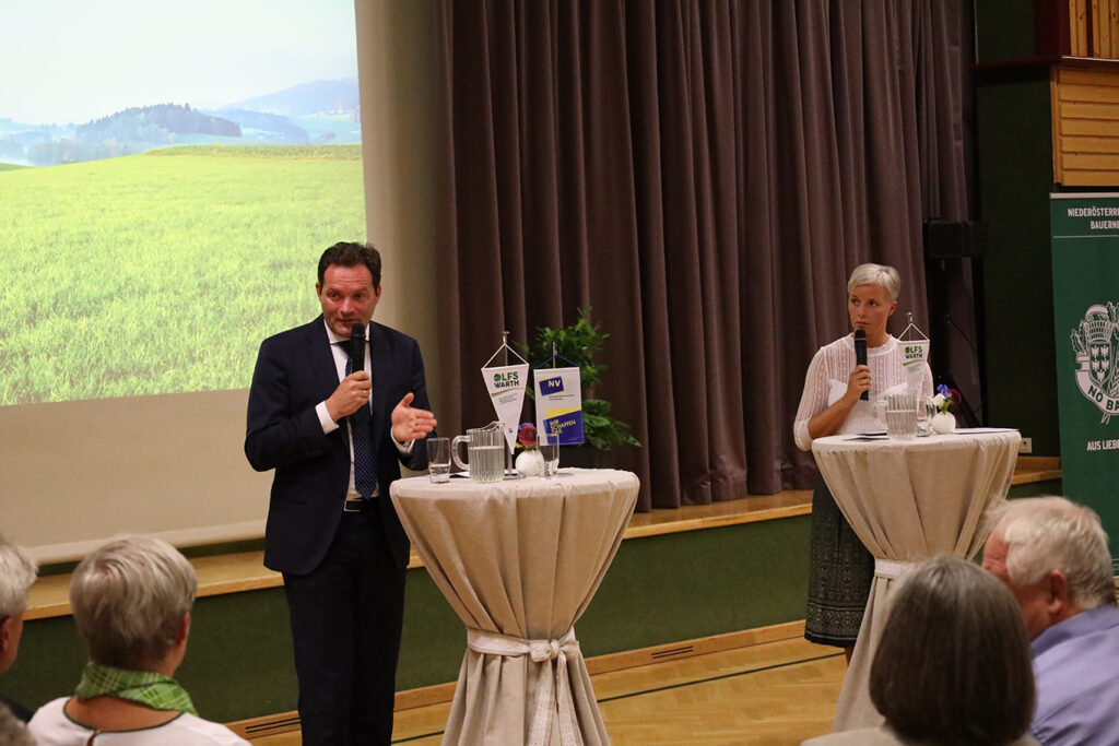 Alljährliche Podiumsdiskussion der Bezirke WN und NK mit Ehrengästen zum Thema Agrar und Region